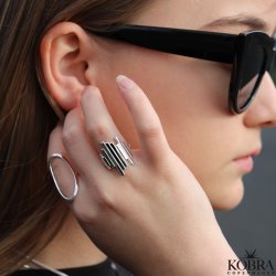 "Elipse" large oval simple silver ring