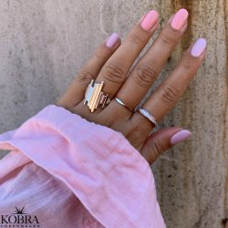 "Nikoline" enkel slv ring med facetter