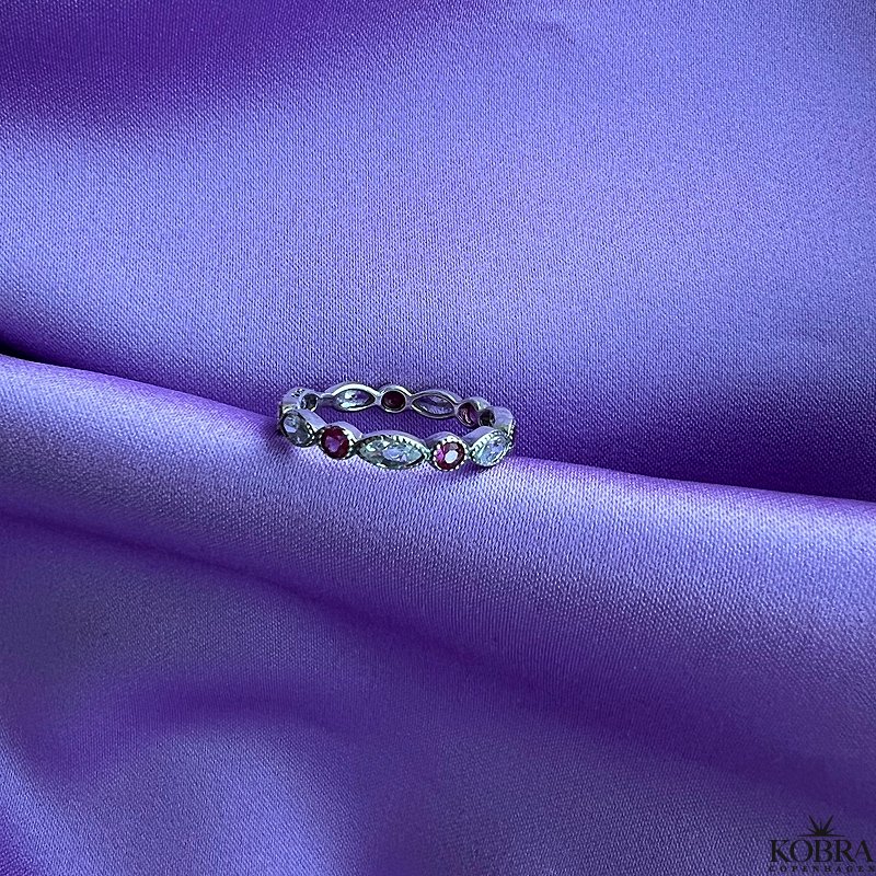 "Firenze" slv ring med lyserde og hvide sten