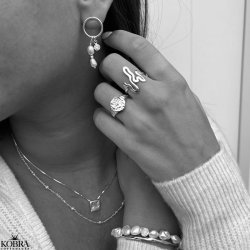 "Malia" hndlavet slv halskde med sm perler