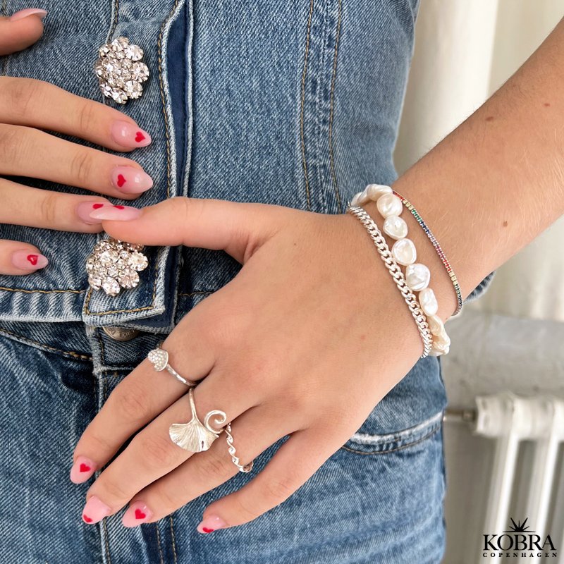 "Esmeralda" twisted ring in sterling silver