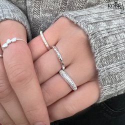 "Hailey" simple silver ring with blue stone