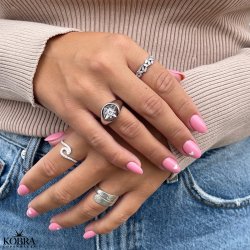 "Romina" Slv ring spkket med hvide sten