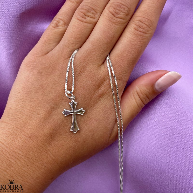 "Runa" lille slv kors halskde