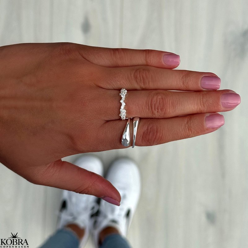 "Boa" organisk slangeformet ring i slv