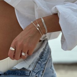 "Midsommar" Pearl bracelet in silver with panzer chain