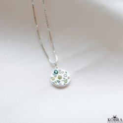 "Amalfi" halskde i hammerslet slv med grnne og gule sten