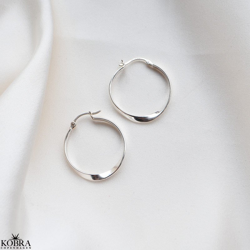 "Emilie" slv reringe / hoops med twist