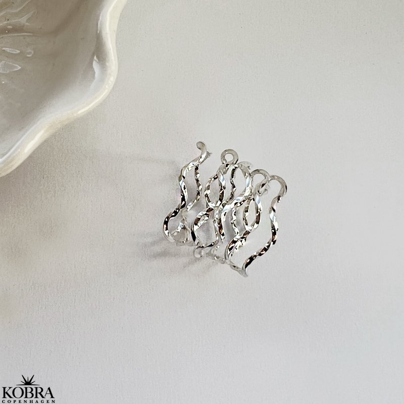 "Annabelle" snoet slv ring