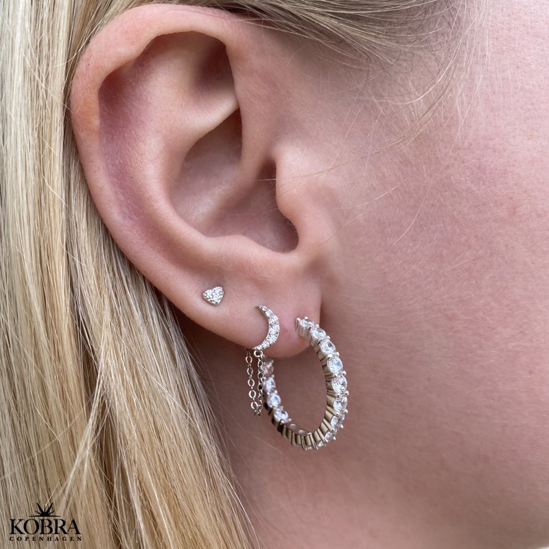 "Britney" Store hoops i slv  med hvide sten