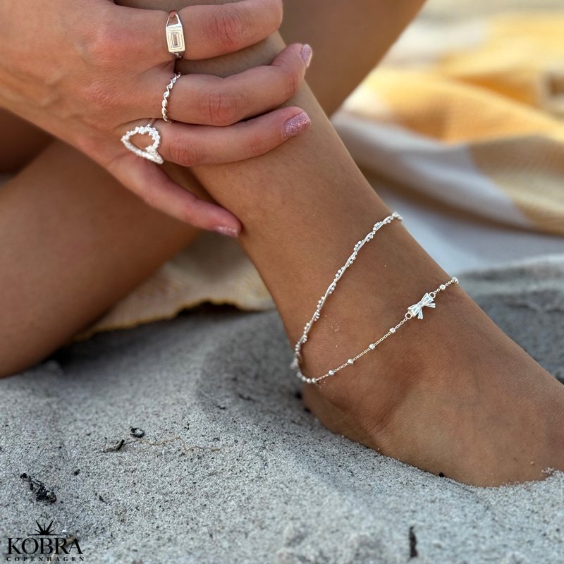 "Sally" twisted ankle chain in sterling silver