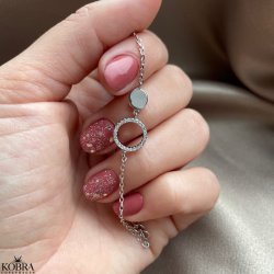 "Polo" slv armbnd med lille cirkel og hvide sten