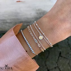 "Ellie" 2i1 silver bracelet with small amulet