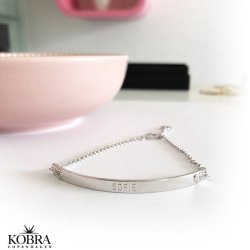 "Amor" slv armbnd med hjerter - inklusiv gravering