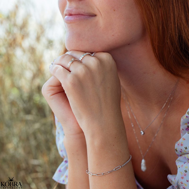 "Ruby" slv armbnd med kde og sten