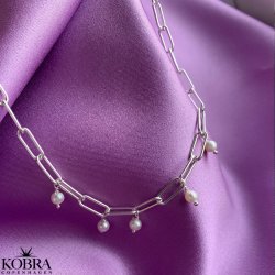 "Picola" smuk chunky slvhalskde med hvide ferskvandsperler