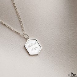 "Hero" 6 kantet lille slv halskde inklusiv personlig gravering