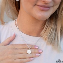 "Hero" 6 kantet lille slv halskde inklusiv personlig gravering