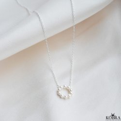 "Sicily" slv halskde med gte ferskvandsperler