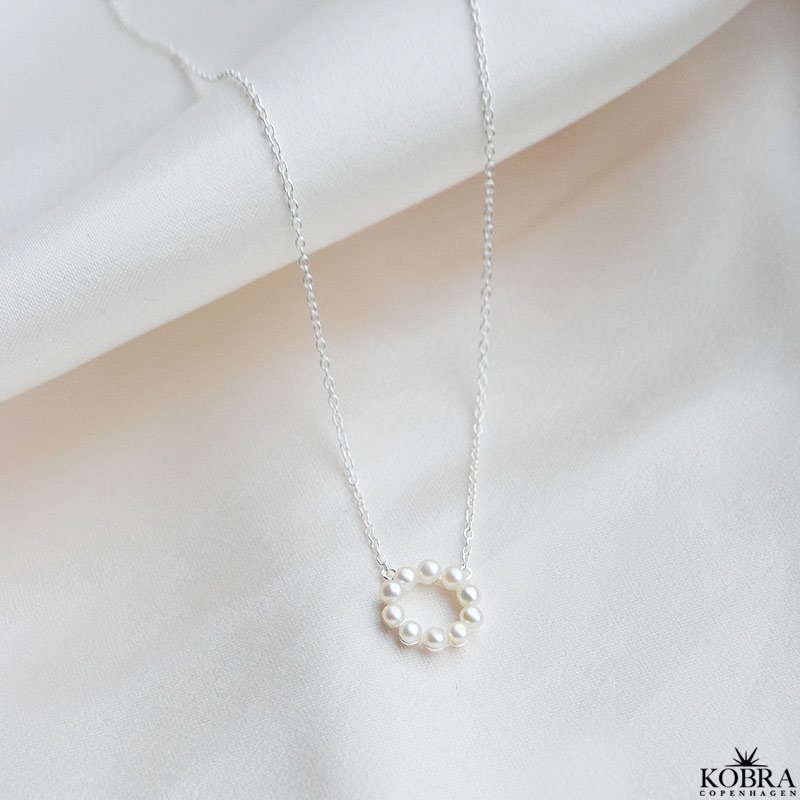 "Sicily" slv halskde med gte ferskvandsperler