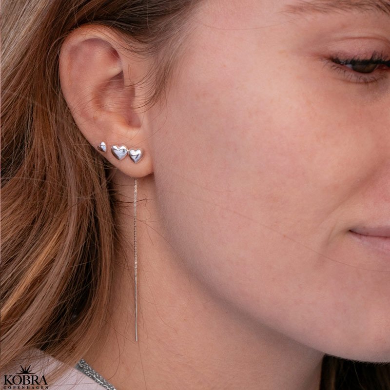 "Liva" thread earrings with heart in silver
