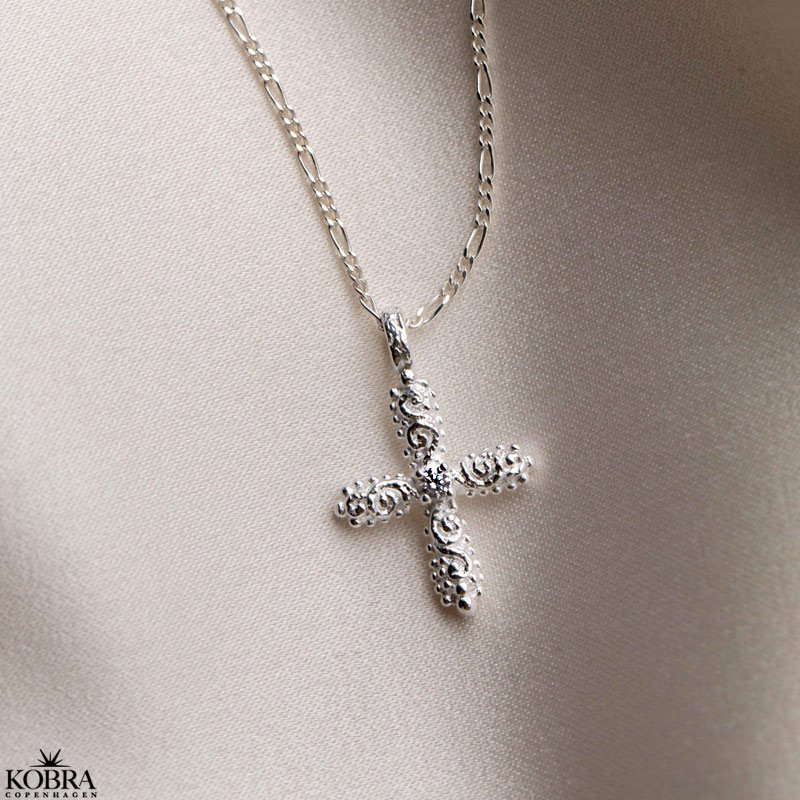 "Blessed" kors halskde med lille sten i slv