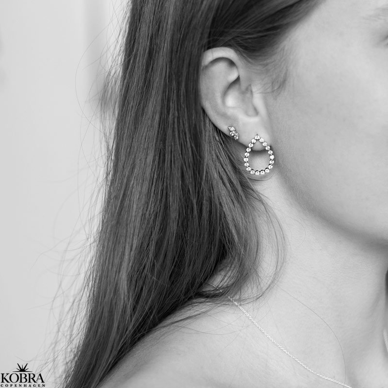 "Lara" drbeformet slv reringe med sten