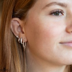 "Nessa" slv reringe med hvide sten