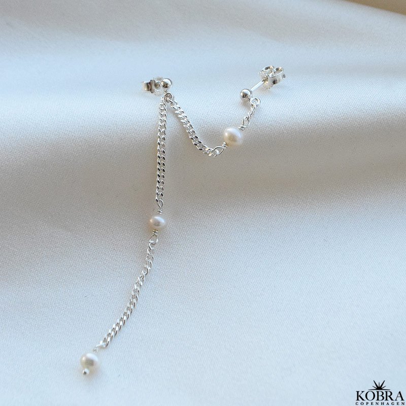 "Monroe" slv rering med ferskvandsperler til 2 huller i ret