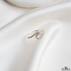 "River"blget slv ring med sten