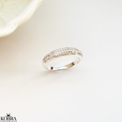 "Sparkling" slv ring med hvide sten