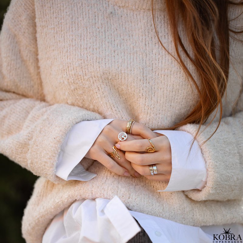 "Tree Of Life" slv ring med Livets Tr