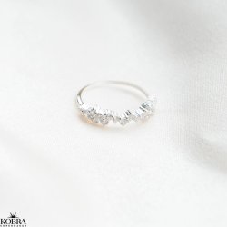"Mikami" slv ring med hvide sten