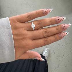 "Rosalia" Sterling Silver Ring with White Stones