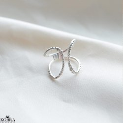 "Ivalo" V-Ring  slv ring med slvkugler og hvide zirkonia