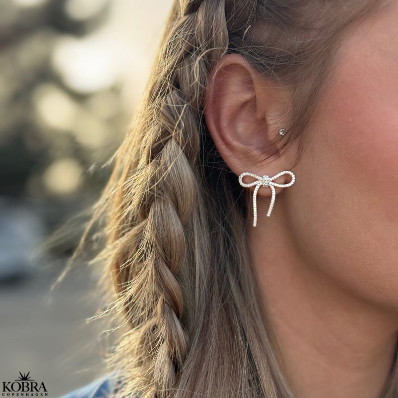 "Leonora" fine sljfe reringe med sten i slv