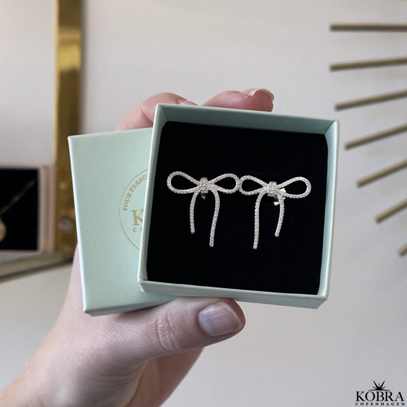 "Leonora" fine sljfe reringe med sten i slv