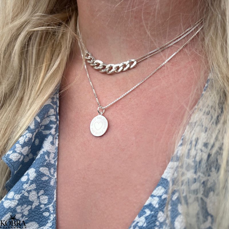 "Vigga" slv smykke / amulet med hjerte samt din personlige gravering