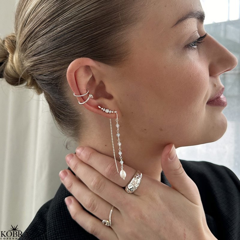 "Sammie" Slv earcuff i snoet design