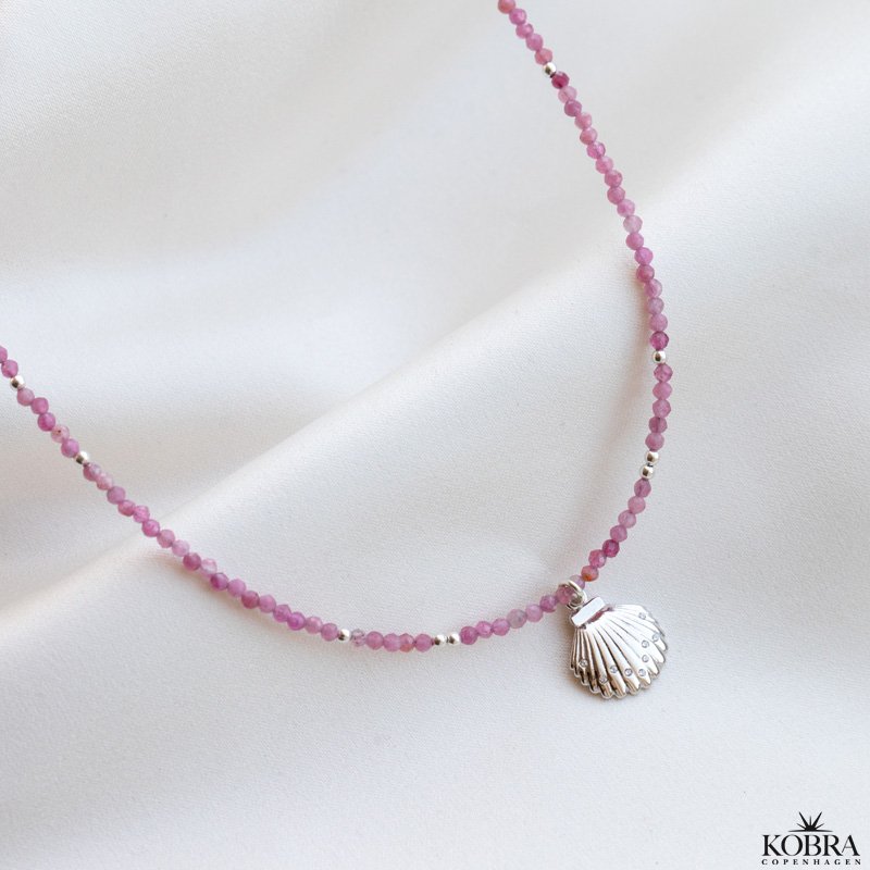 "Soul of summer" halskde med farvede sten og slv vedhng