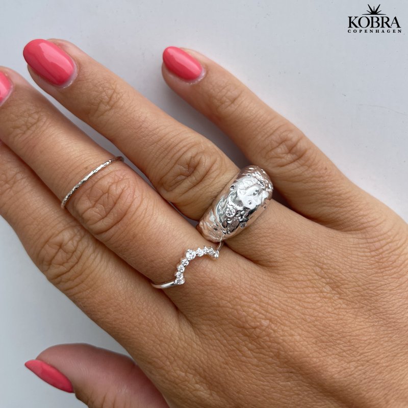 "Alexis" slv ring med hvide sten