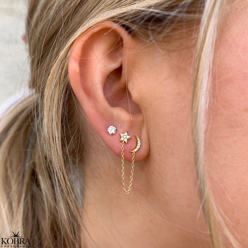 "Sigma" stjerne og mne forgyldt reringe til 2 huller i ret