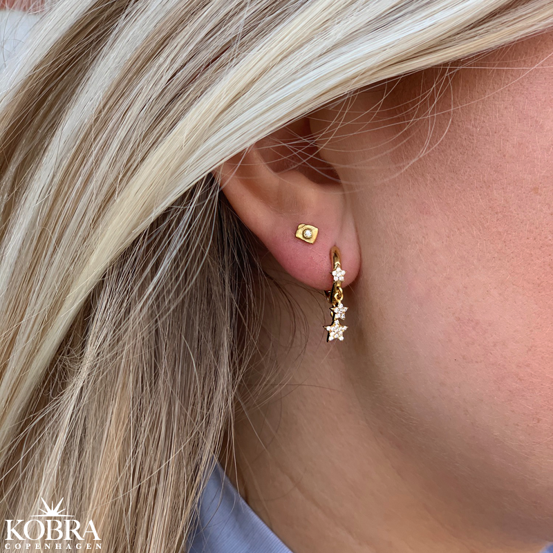 "Fallon" sm guld creoler med stjerner