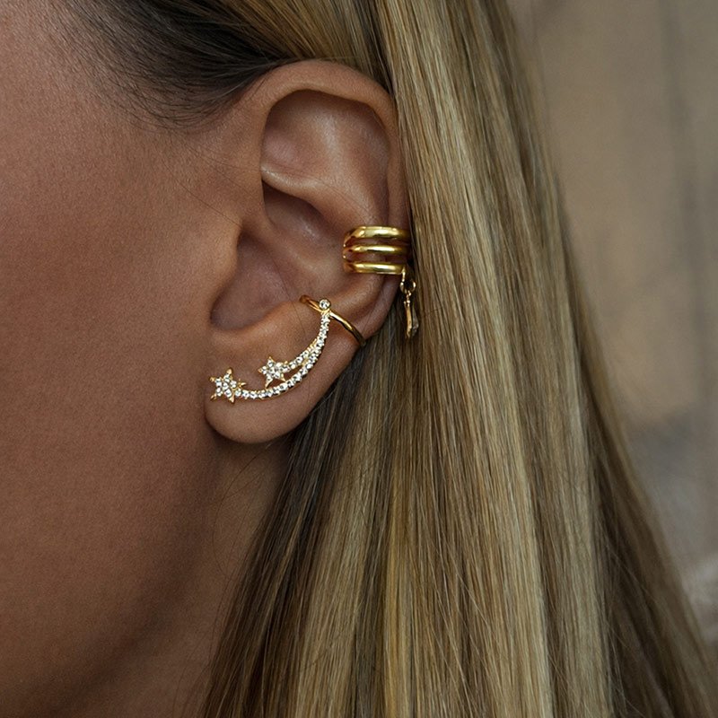 "Celeste" asymmetriske �restikker og earcuff 18k forgyldt