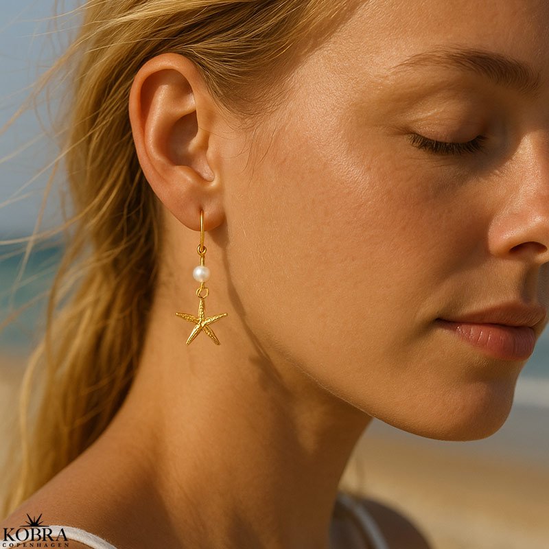 "Sea Of Love" 18 karat forgyldte reringe med sstjerner og gte perler