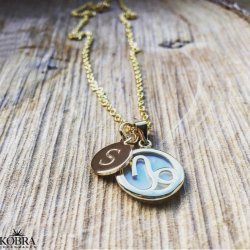 "Stargate" guld halskde med dit stjernetegn og lille ID tag inklusiv gravering