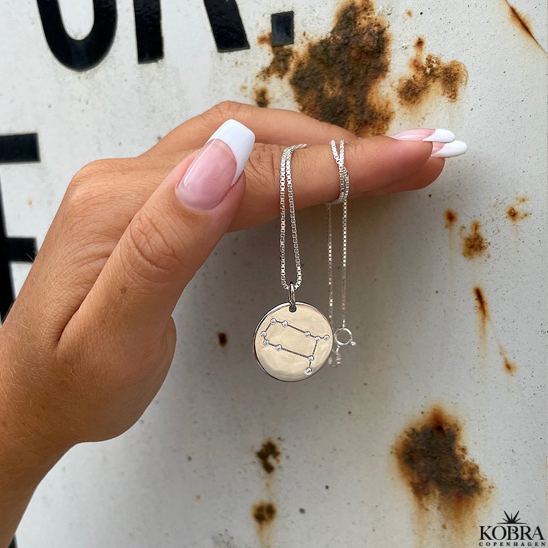 "Zodiac" Stjernetegns halskde /zodiac med zirkonia sten i sterling slv