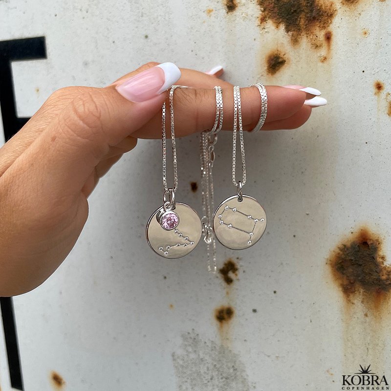 "Zodiac" Stjernetegns halskde /zodiac med zirkonia sten i sterling slv