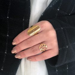 "Victory" hndlavet oval 18 karat forgyldt V ring