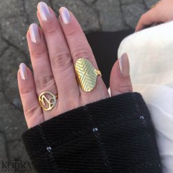 "Victory" hndlavet oval 18 karat forgyldt V ring